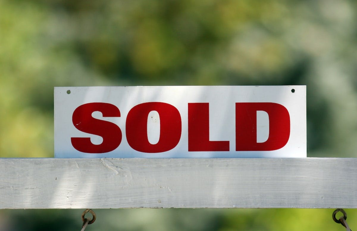 66fdca0ede5fd1584654a00d Sold20signmin201 0