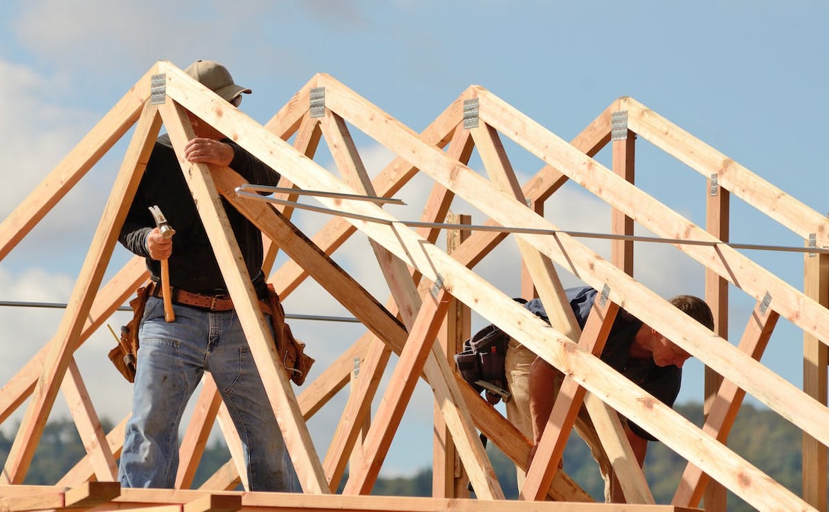 66fdca10e1fd4a2c9fe20544 Builders20on20roofmin
