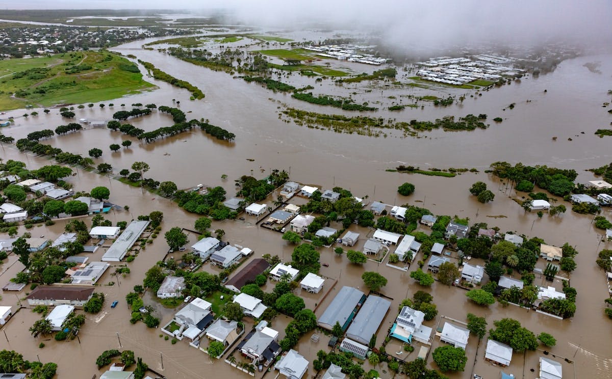 66fdca25a897b55699b21316 Town20floodedmin