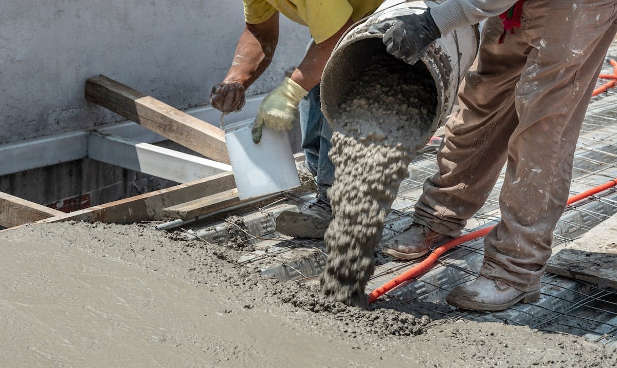 66fdca393cabd9507da6b024 Pouring20cementmin