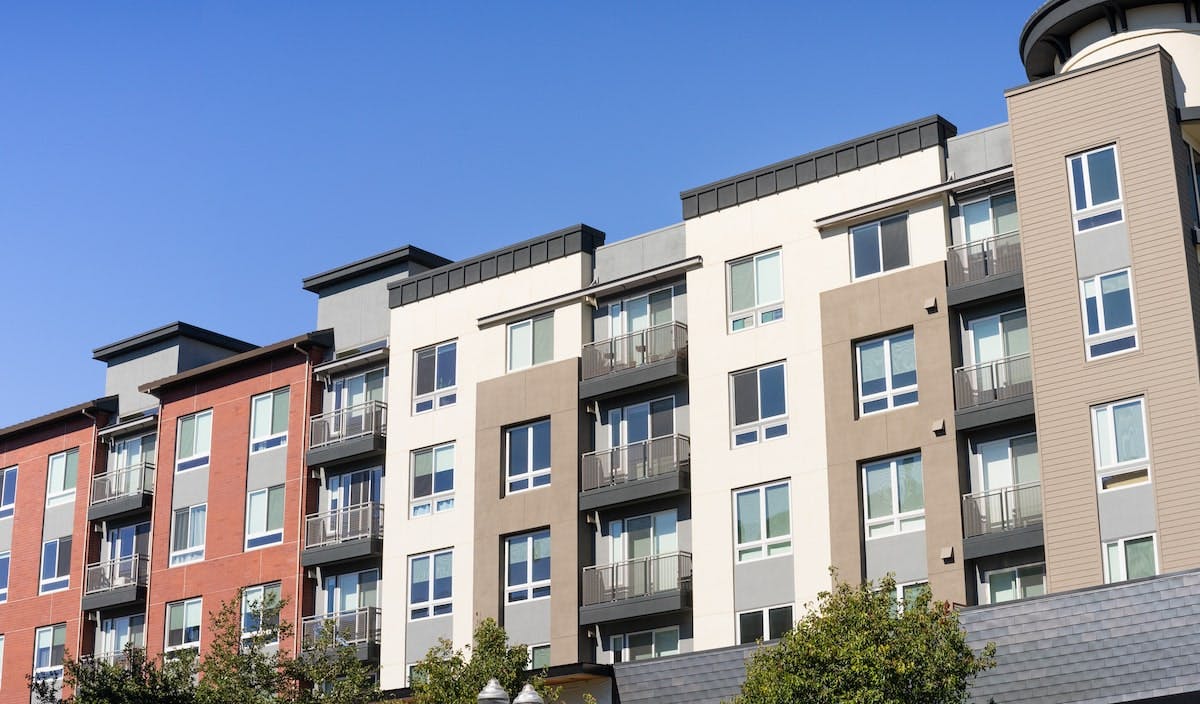 66fdca3f3cabd9590ba6b033 Apartmentsmin205