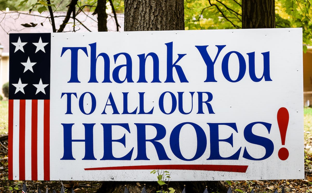 66fdca64de5fd15e9054a0ab Thankyoufirstresponderssignmin