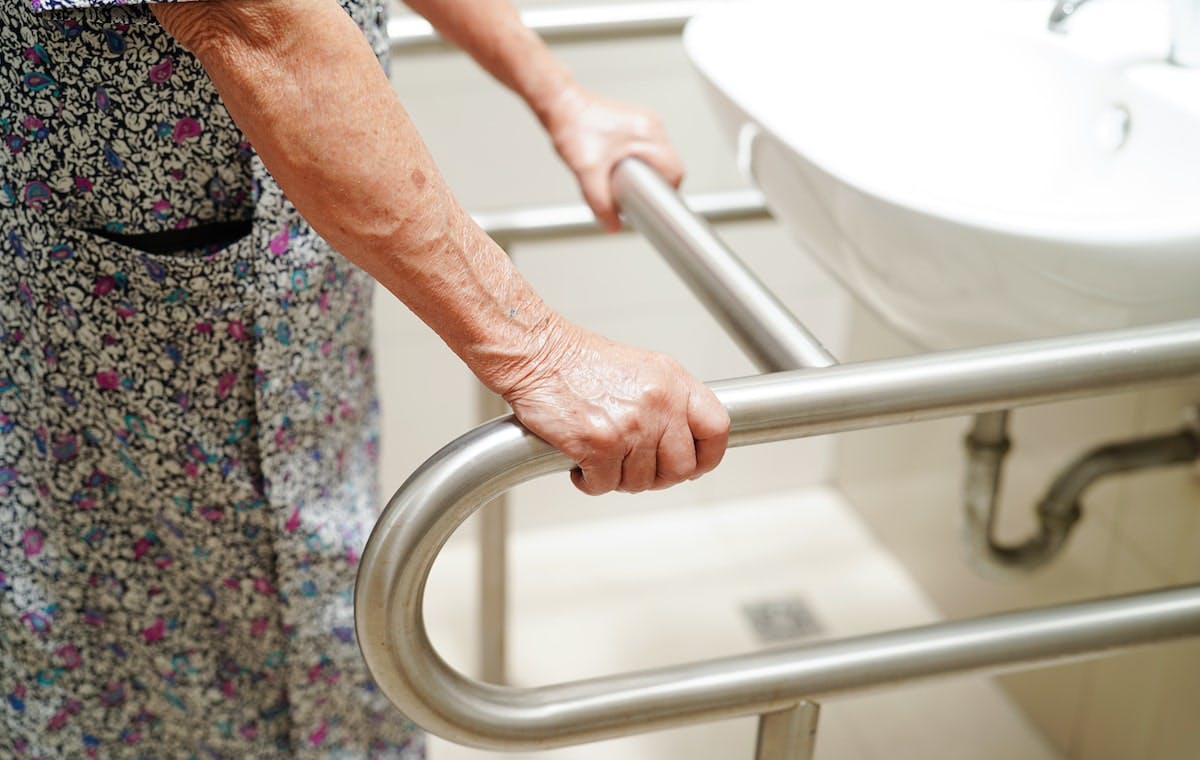 66fdca66e1fd4a850ae205f8 Accessible20bathroommin