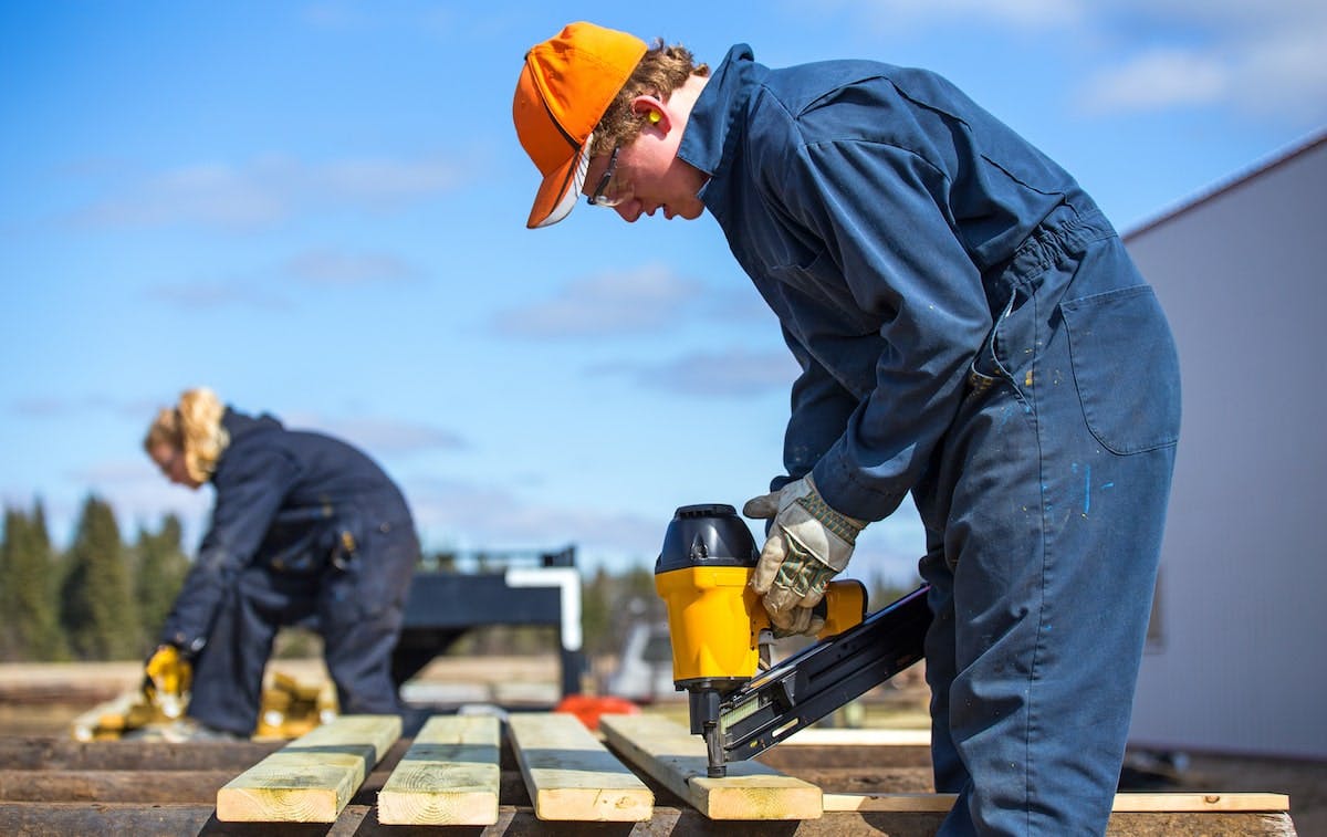 66fdca7dde5fd1777154a0f8 Trade20studentsmin201