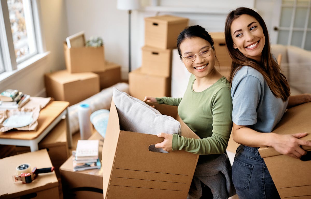 66fdcaa23cabd9d795a6b0ff Genzrentersmovingintoapartment