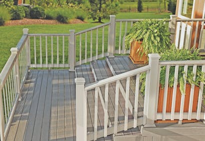 MoistureShield ChoiceDek Railing | Pro Builder