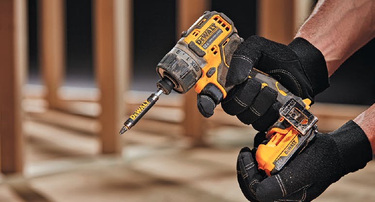 66fdcbf2dbd68e2f634ac151 0919productstoolsdewalt20xtreme20subcompact20serie