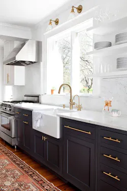 66fdcd56e1fd4a6313e20dd3 Transitionalkitchen