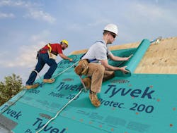 66fdcd8ba897b53c16b21c02 Dbi Tyvek Photo Two20men20unrolling Protec 200 Ddi 66fdcd8ba897b53c16b21c02 Dbi Tyvek Photo Two20men20unrolling Protec 200 Ddi