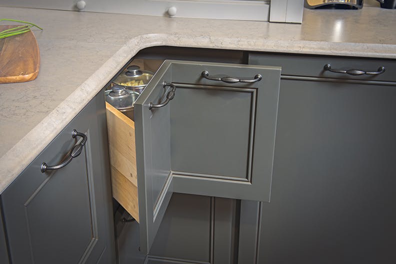 66fdce34de5fd1475a54a9b3 Cornercabinet