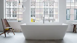 Dura Square Bathtub 1