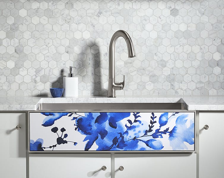 66fdced5dbd68eac9a4ac744 Kohlertailorkitchenlightfloral 0