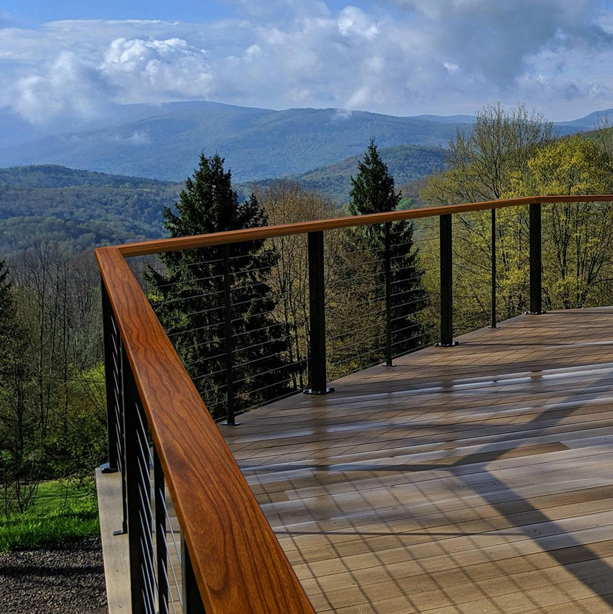 66fdcf53a897b5466db21e35 Feeney20designrailwoodgraintop20railwalnutdeckover