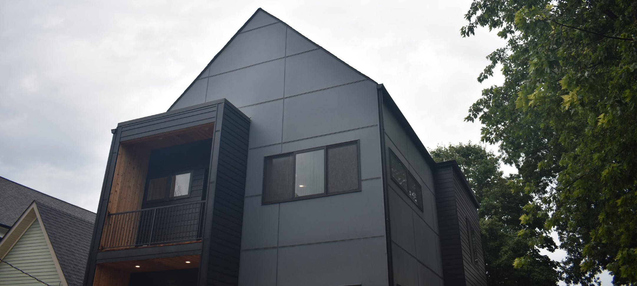 66fdcf7ba5dba0f3f846454e Lpsmoothsidepanelexterior