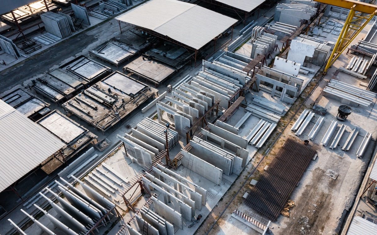 More construction workers are relying on off-site prefabrication methods to enhance construction efficiency.