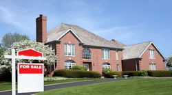 Recent data show the average U.S. home is selling for less than the asking price.
