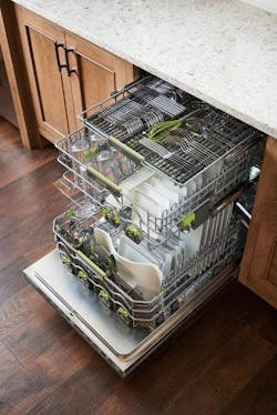 Sub-Zero/Wolf Cove dishwasher Sub-Zero/Wolf Cove dishwasher