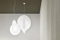 FLOS Overlap Pendant Michael Anastassiades Lifestyle Photo Germano Borrelli FLOS Overlap Pendant Michael Anastassiades Lifestyle Photo Germano Borrelli