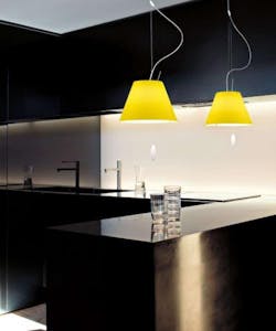 Pendant yellow light Pendant yellow light