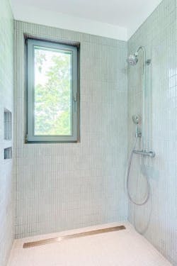 746%20 Main%20 St%20 Greenport Guest%20 Bath%202 746%20 Main%20 St%20 Greenport Guest%20 Bath%202