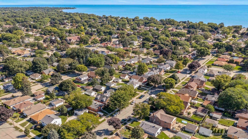 Aerial view of homes in Racine, Wis.