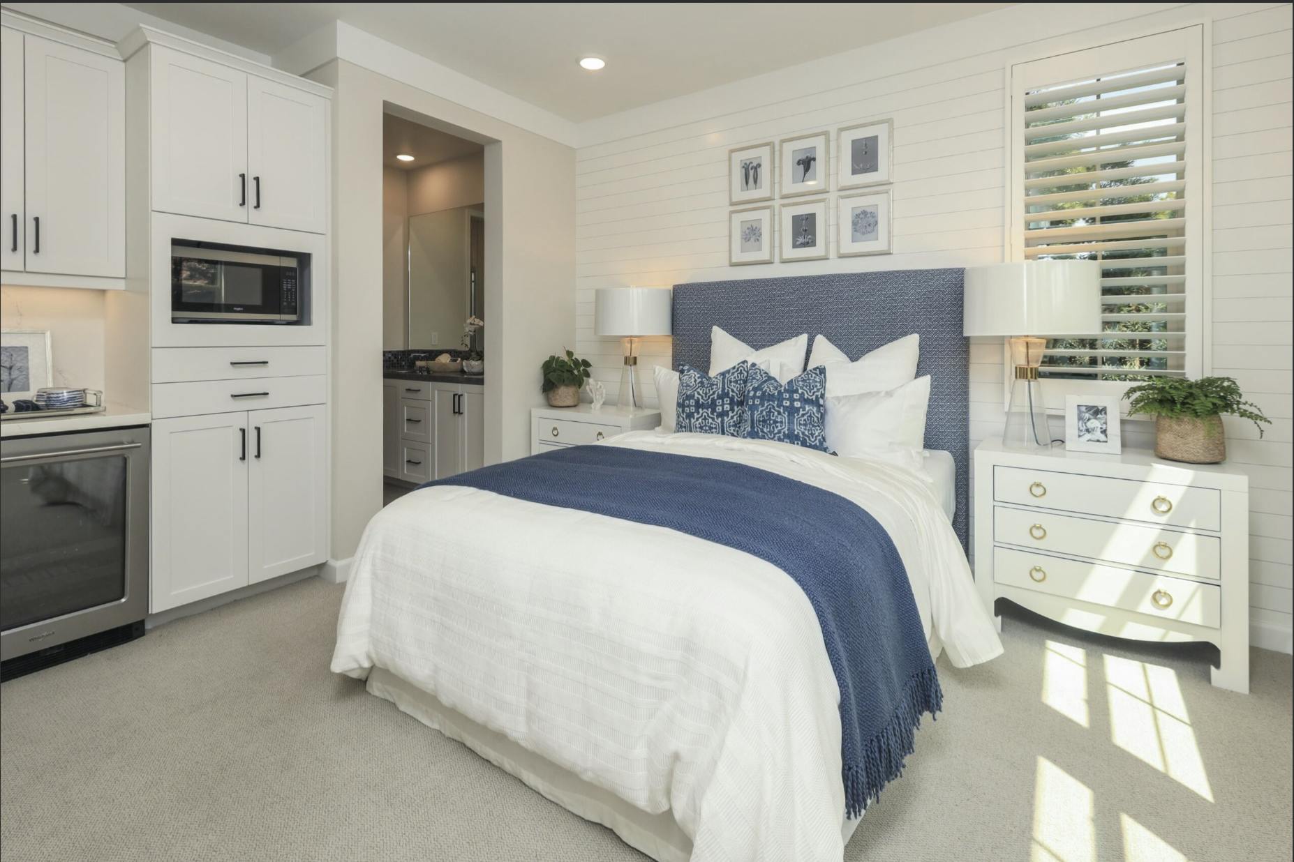 design_trends_screenshot_20250215_at_4