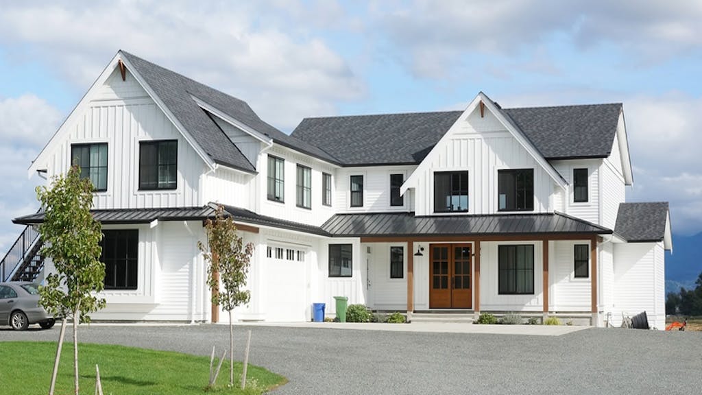 Luxury modern farmhouse