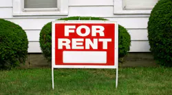 'For rent' sign in a front yard