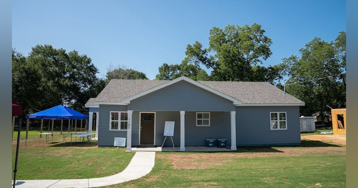 Local Builders Collaborate with Habitat for Humanity to Construct Home for Alabama Family Local Builders Collaborate with Habitat for Humanity to Construct Home for Alabama Family
