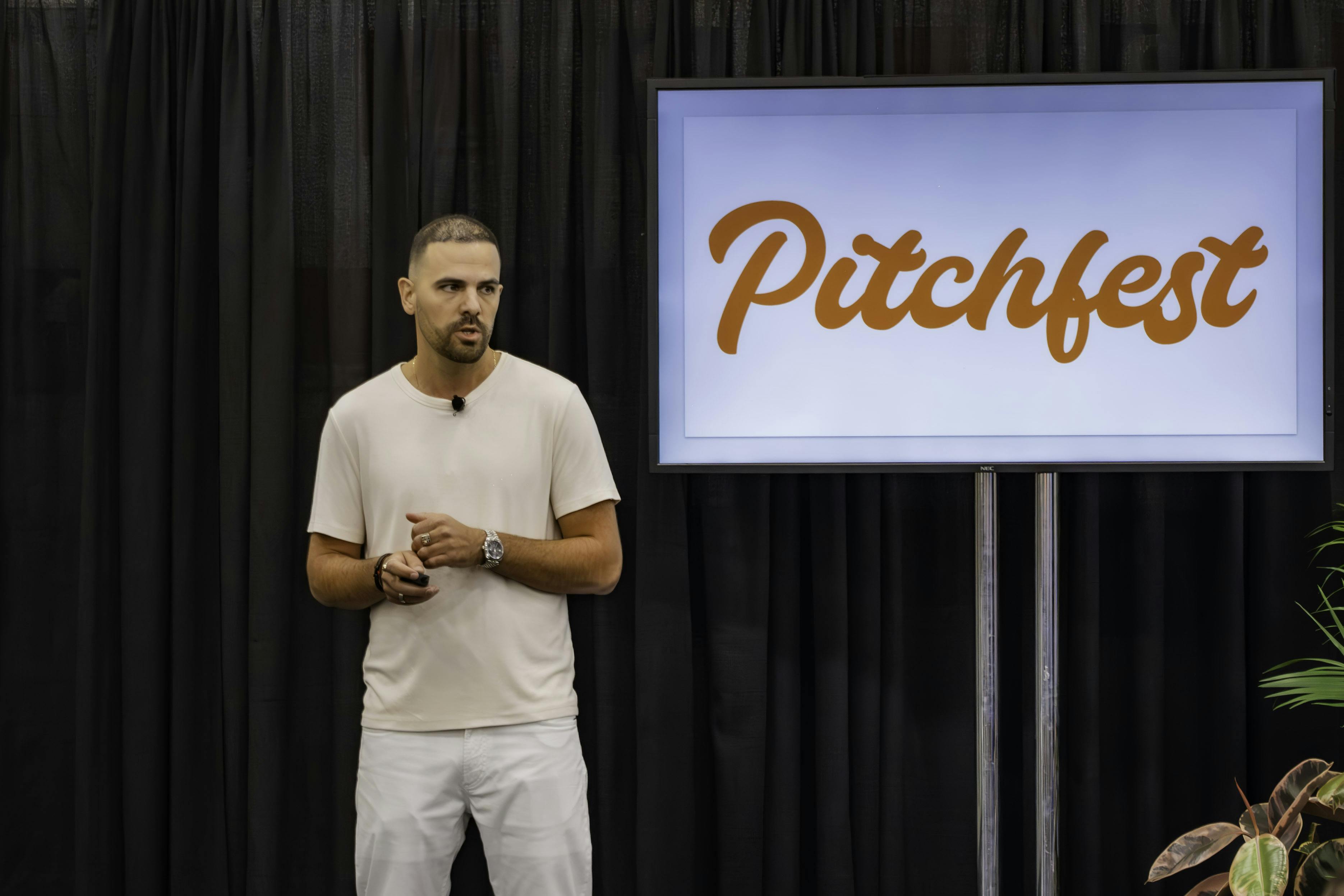 Maor Greenberg, co-founder and CEO of Spacial, makes his case at Pitchfest during PCBC 2025. The company, which created an AI-driven solution to more quickly process structural and MEP plans, earned the top prize of $100,000 of investment capital from event co-host Home Technology Ventures.