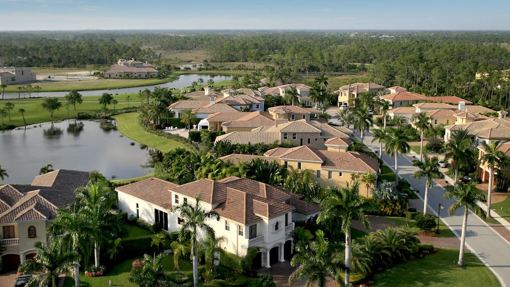 Aerial view of Floridian neighborhood