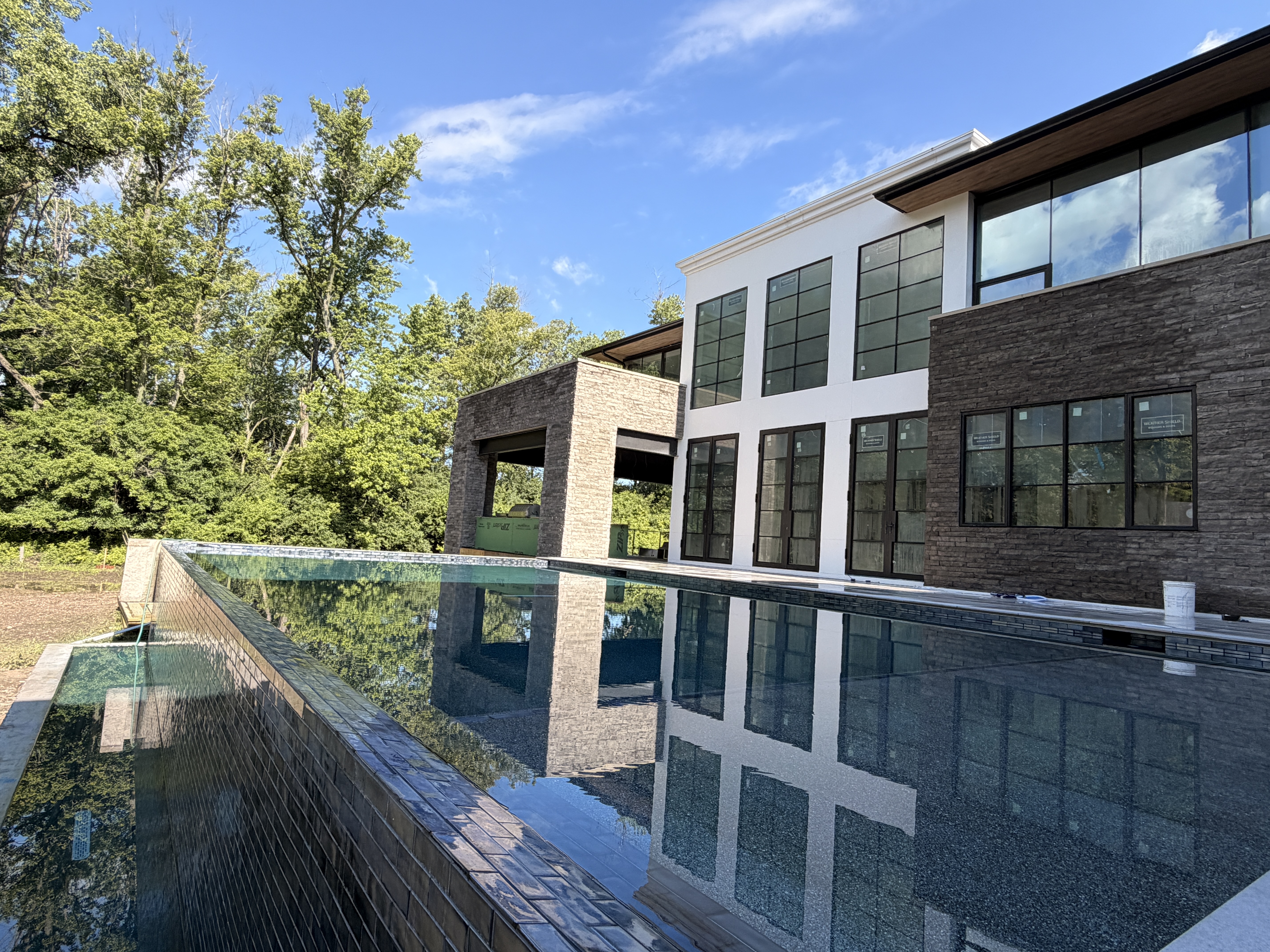 pool_filledday