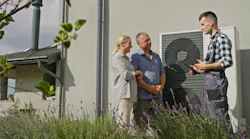 HVAC contractor with homeowners