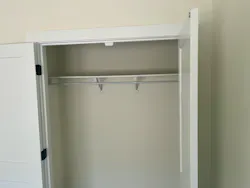 Detail image showing solid-surface shelving/quality shot.